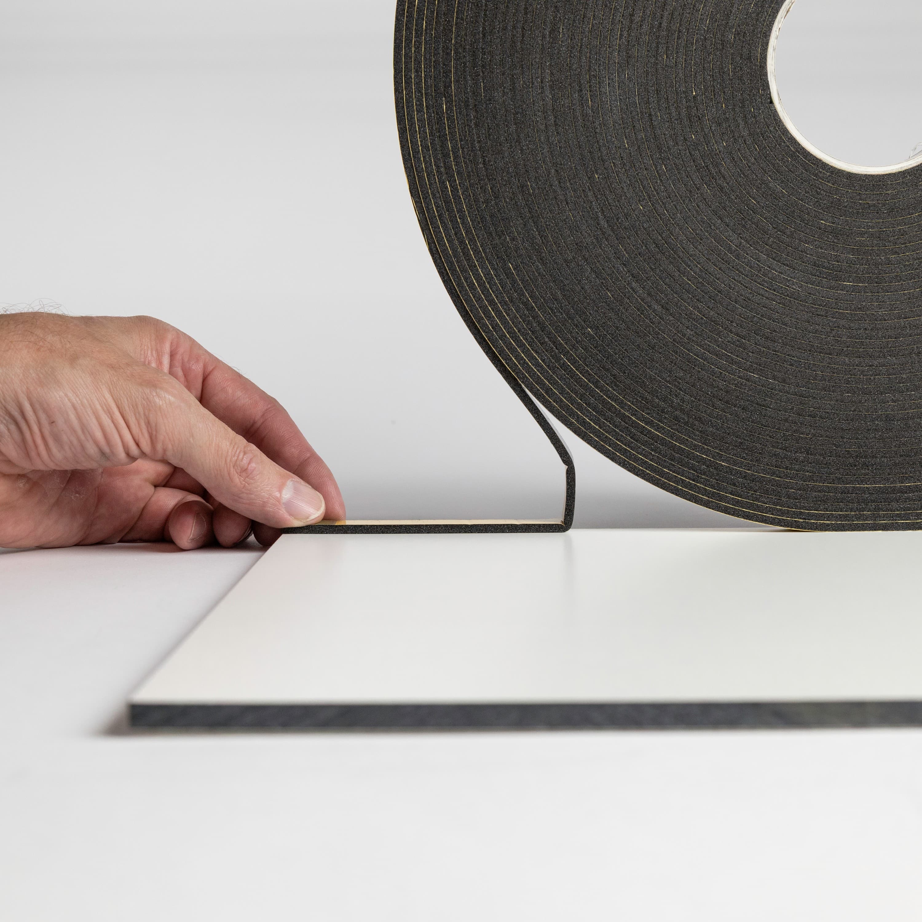 113_Fixxerss Foamtape – Isolierband für Fassadenplatten