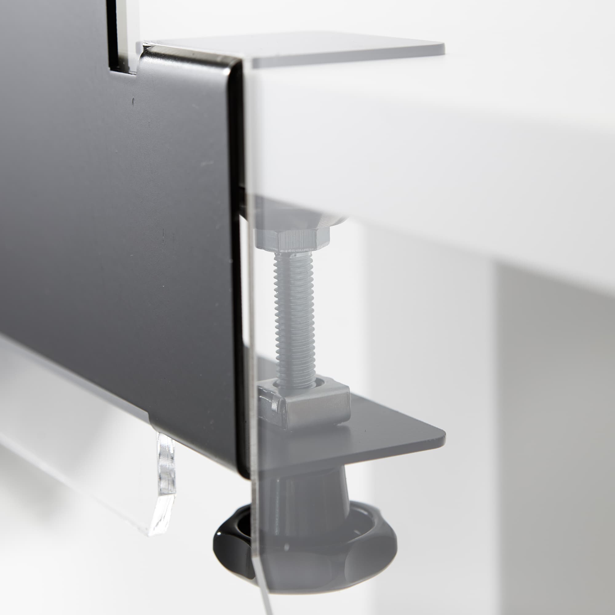 Stahlhalterung mit Klemmsystem fuer Plexiglas schutz